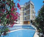 hotel_antares_piscina