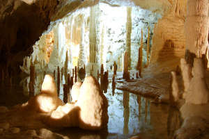 l'interno delle grotte di Frasassi