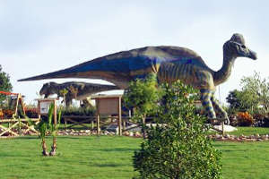 Dinosauri al Parco dei dinosauri di Borgo Celano