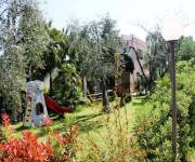 residence_green_garden_vieste_giardino_giochi