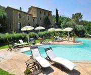 agriturismo_cantico_della_natura_piscina